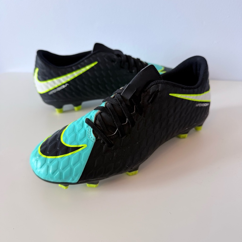 Nike Teal and Black Hyper Venom Soccer Cleats size 8 - Picture 3 of 7